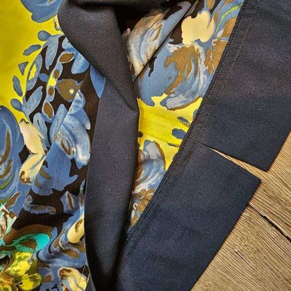 WALTER BAKER Midnight Garden Whimsygoth Floral Bright Top Blouse Short Sl Size 6 - Picture 3 of 7